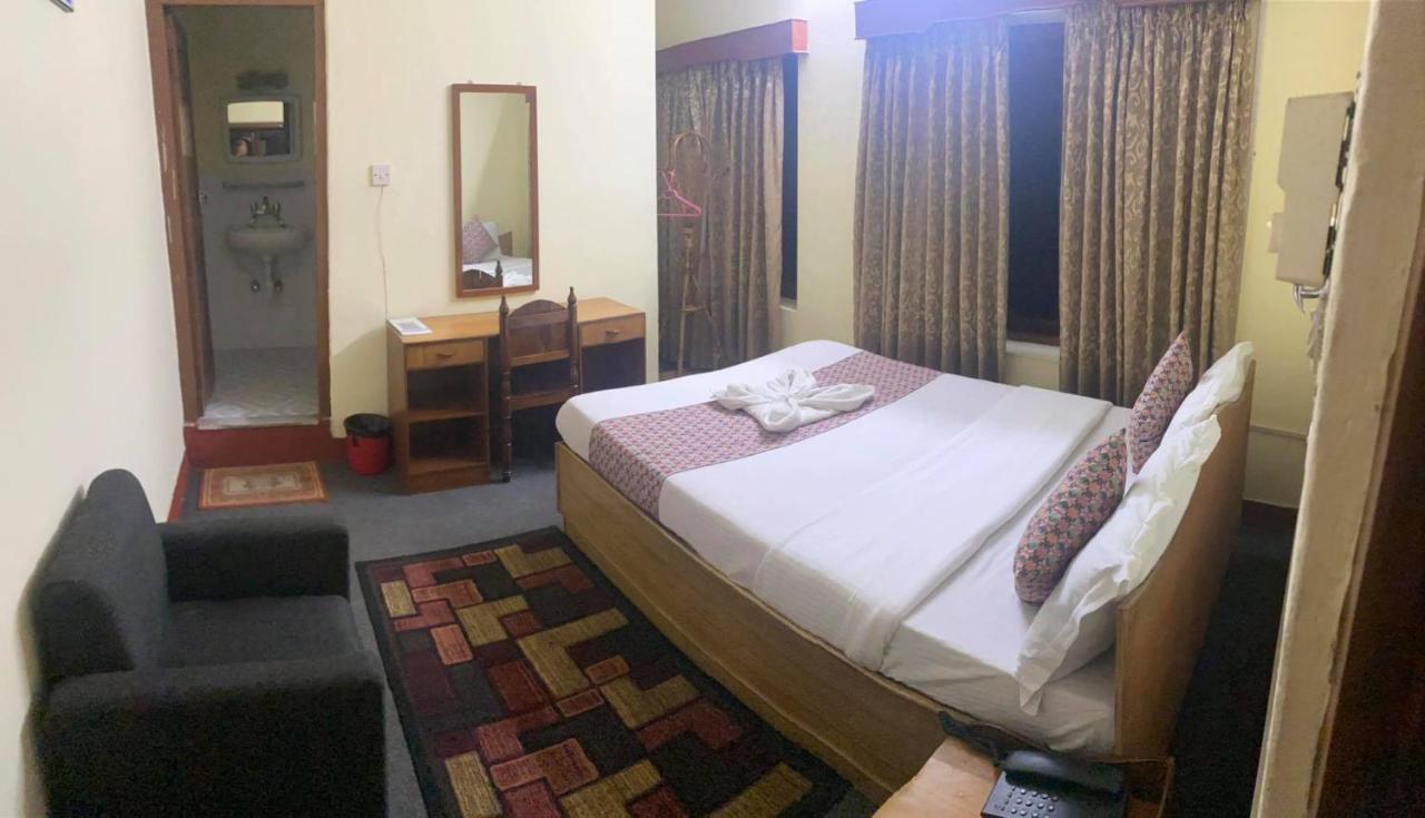 Hotel Blue Magnet Pokhara Ngoại thất bức ảnh