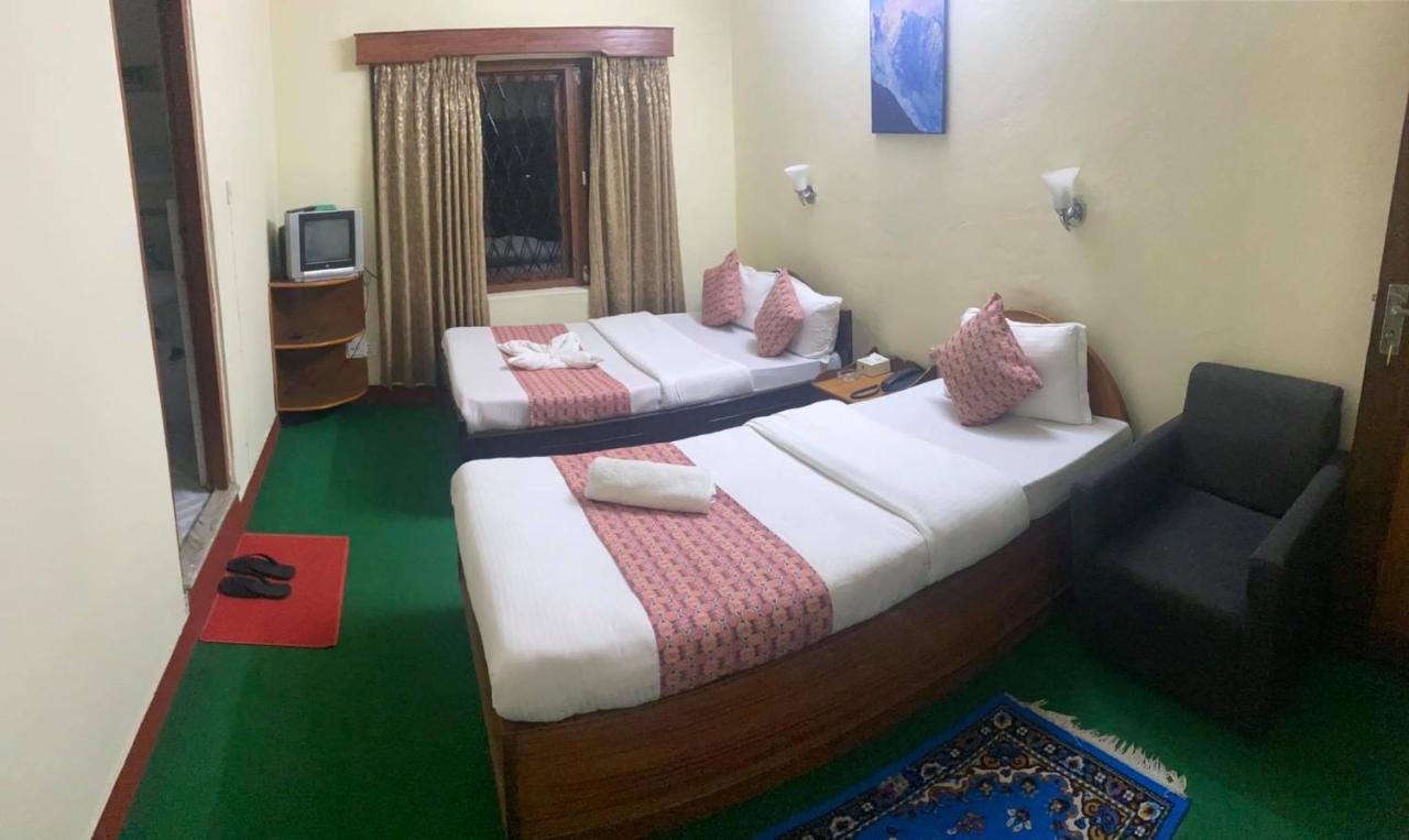 Hotel Blue Magnet Pokhara Ngoại thất bức ảnh