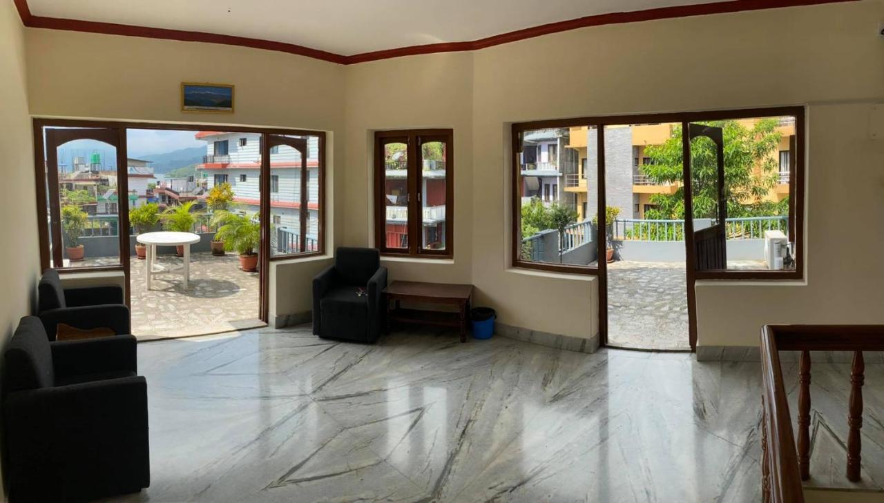 Hotel Blue Magnet Pokhara Ngoại thất bức ảnh