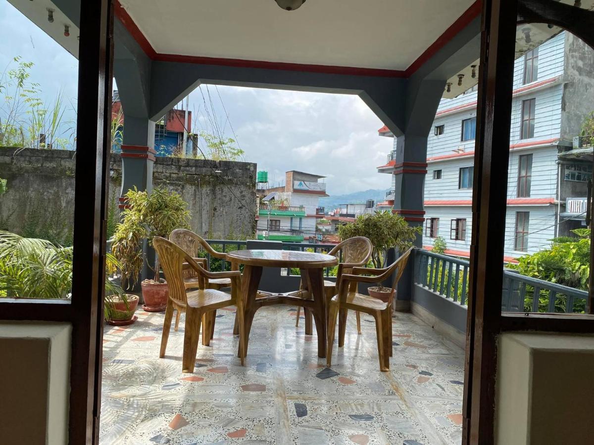 Hotel Blue Magnet Pokhara Ngoại thất bức ảnh
