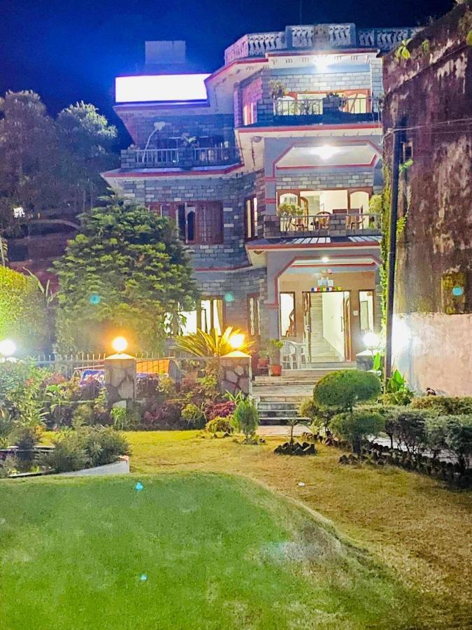 Hotel Blue Magnet Pokhara Ngoại thất bức ảnh