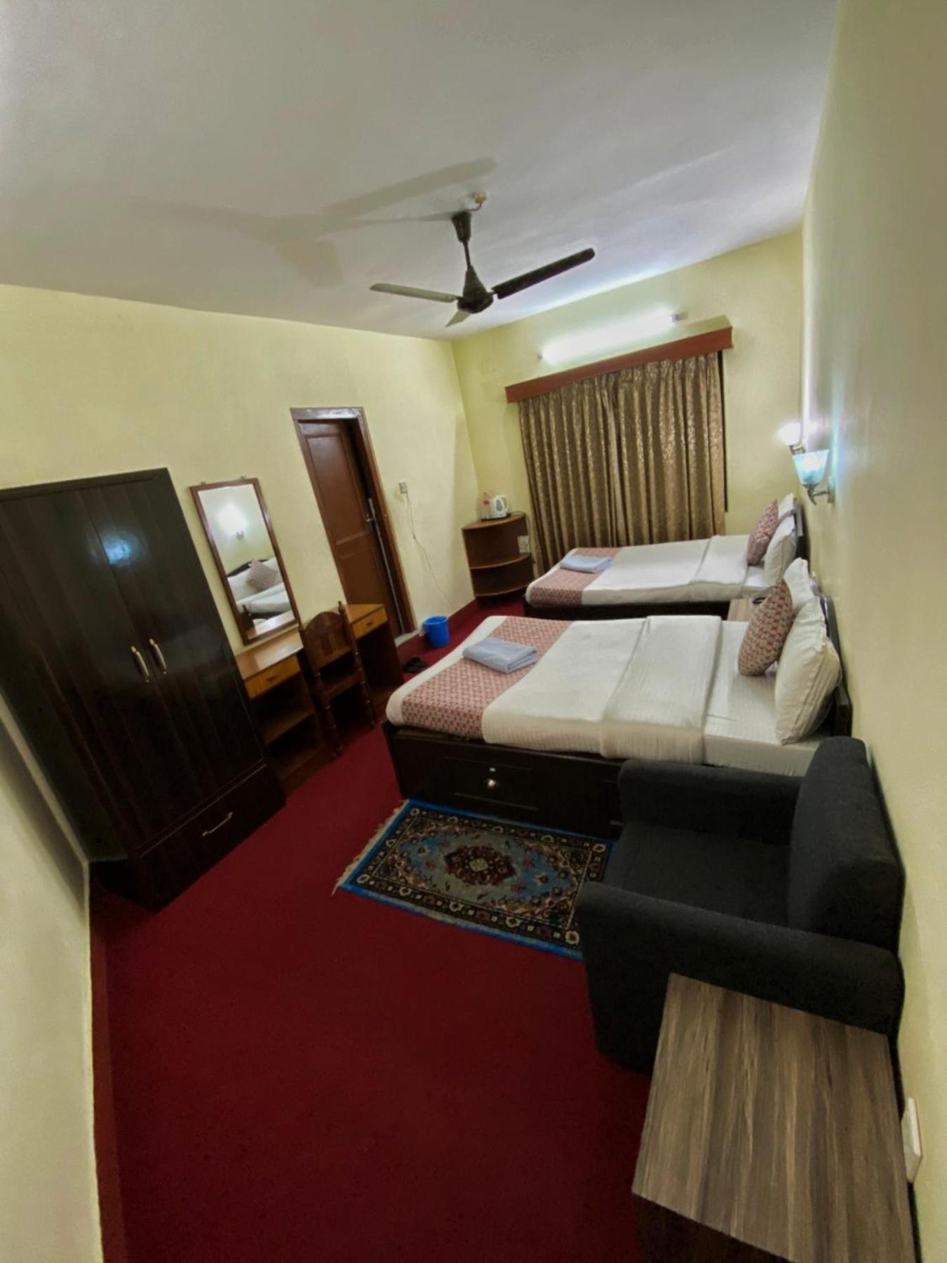 Hotel Blue Magnet Pokhara Ngoại thất bức ảnh