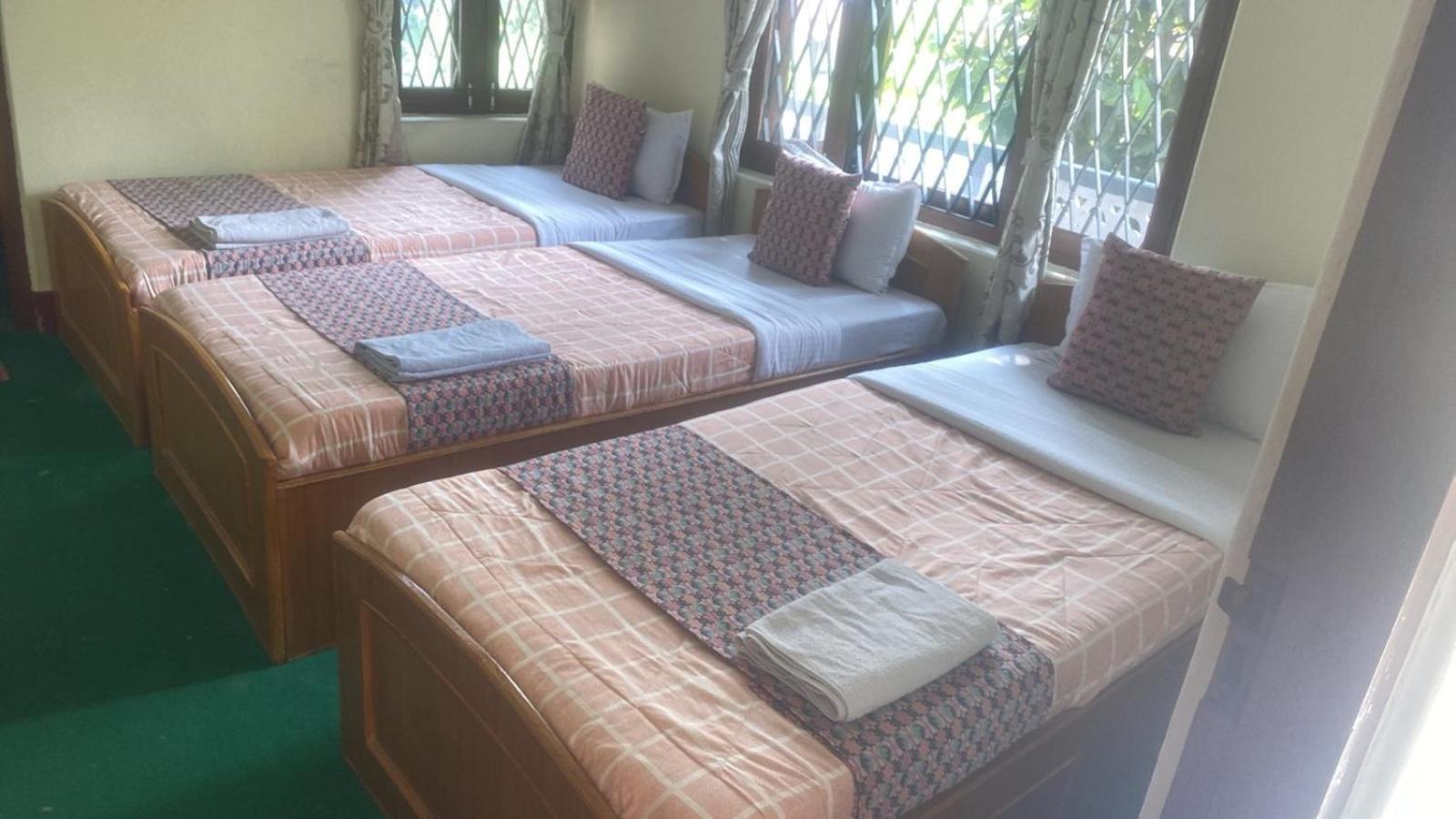 Hotel Blue Magnet Pokhara Ngoại thất bức ảnh
